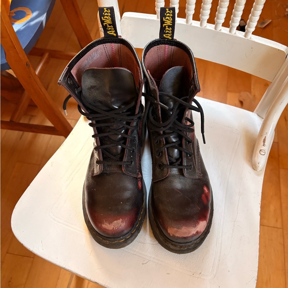 Doc Martens Distressed W7